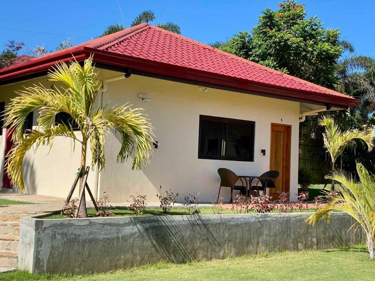 Strutz Art Garden Resort Bangued Exterior foto